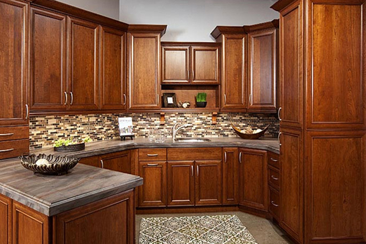 Traditional Kitchen Showroom | KBC Direct